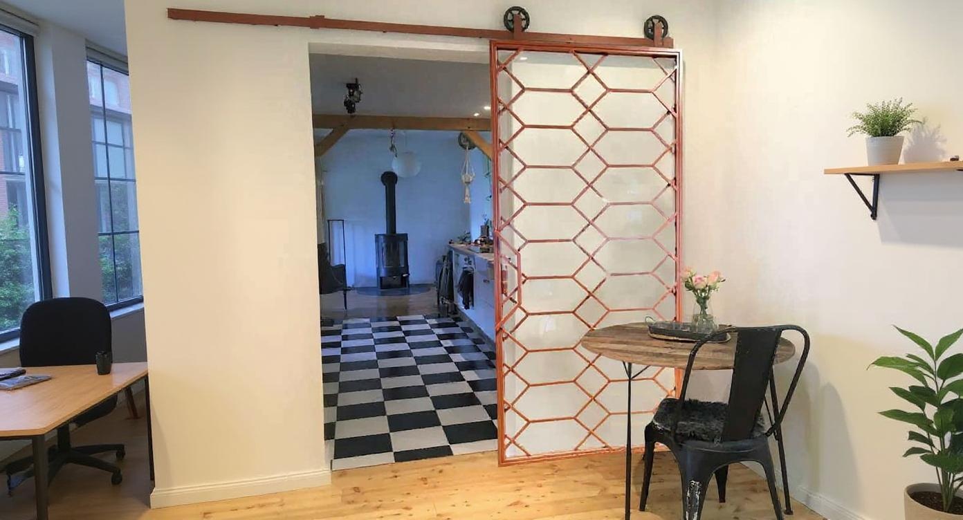 Moderne Stahl-Glas-Schiebetür mit individuellem Design und großen Auswahlmöglichkeiten